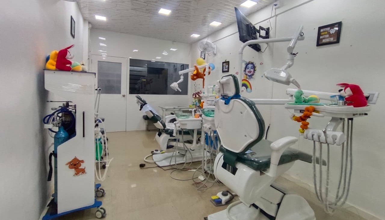 Aujas Dental Clinic Reception